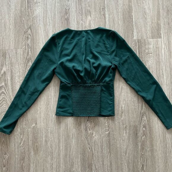 A&F V Neck Blouse - Picture 6 of 7